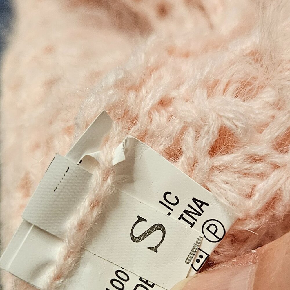 Willow and Root Pink Fuzzy Eyelash Knit Cropped Sweater size S - Picture 8 of 16